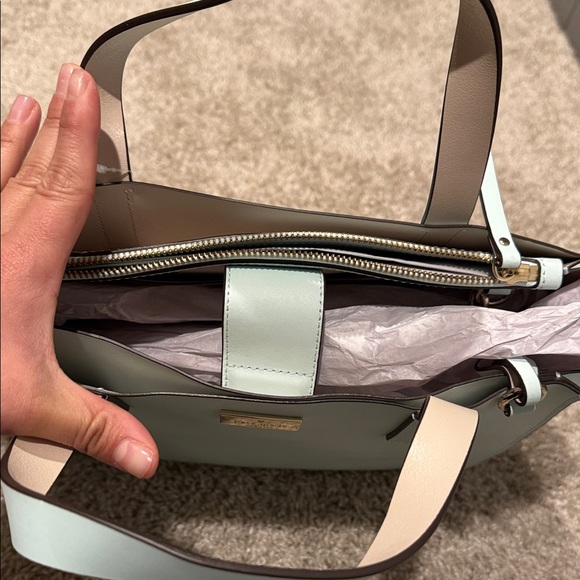 Calvin Klein Light Green Tote Bag - Picture 3 of 4